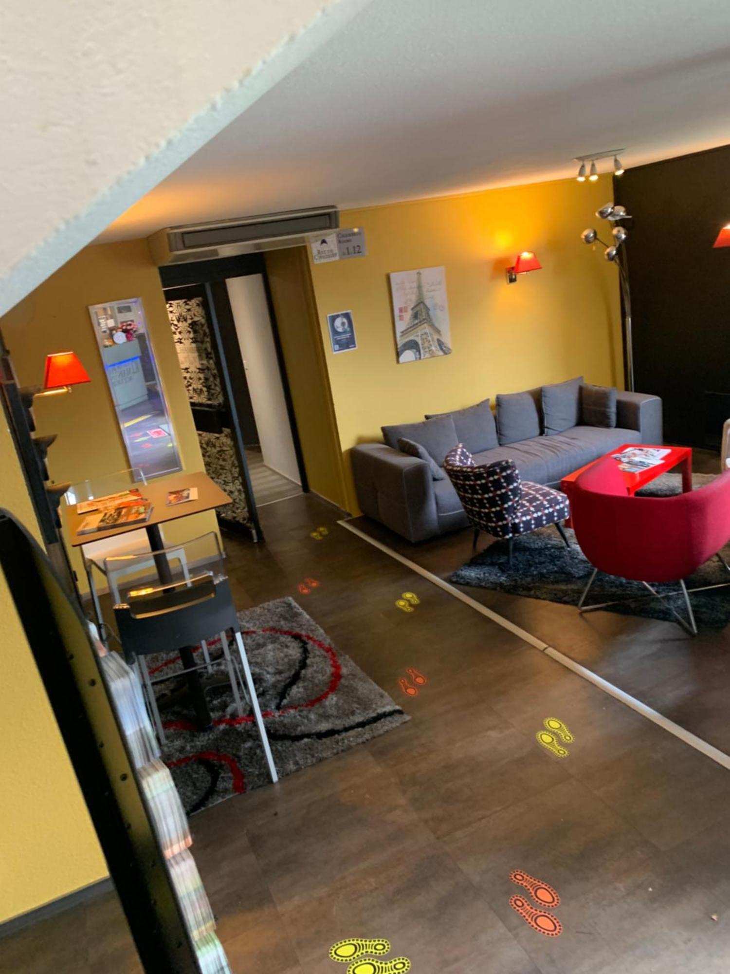 Hotel Restaurant Kyriad Brive Centre Buitenkant foto